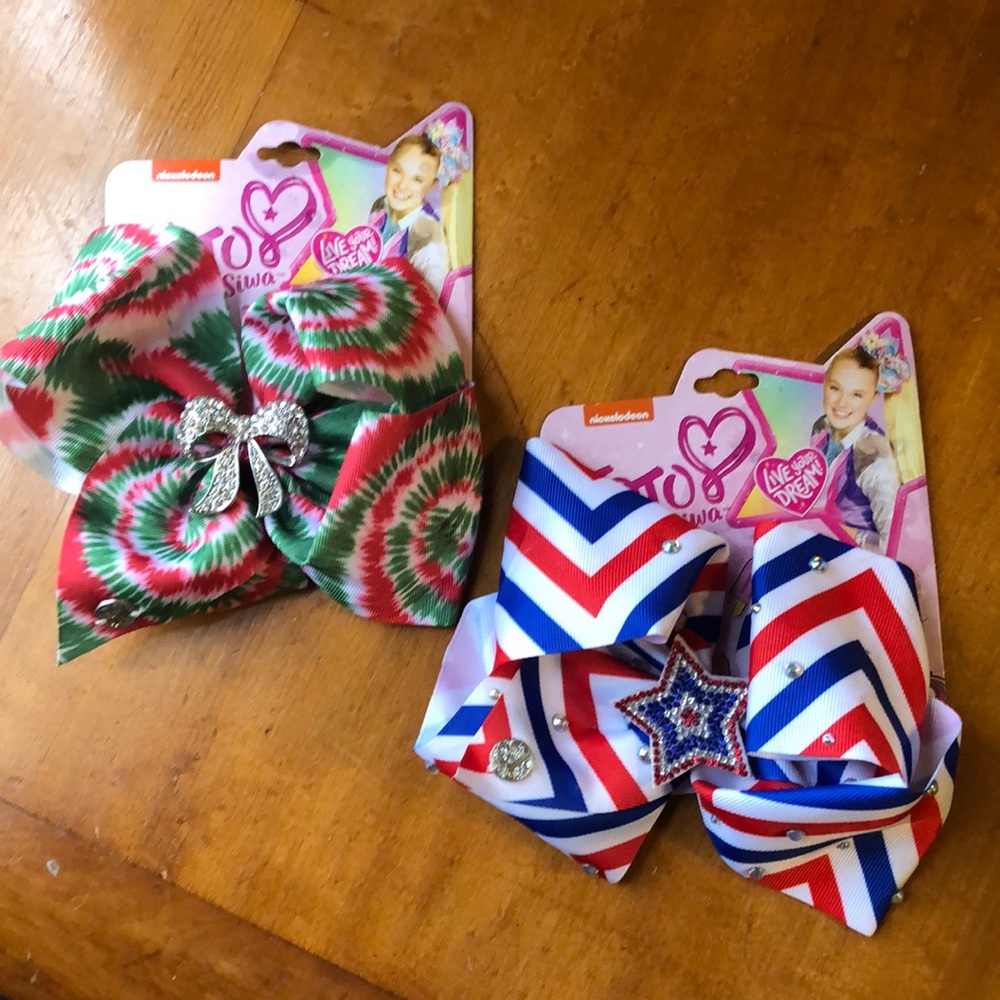 2 Large girl hair bows. JoJo Siwa